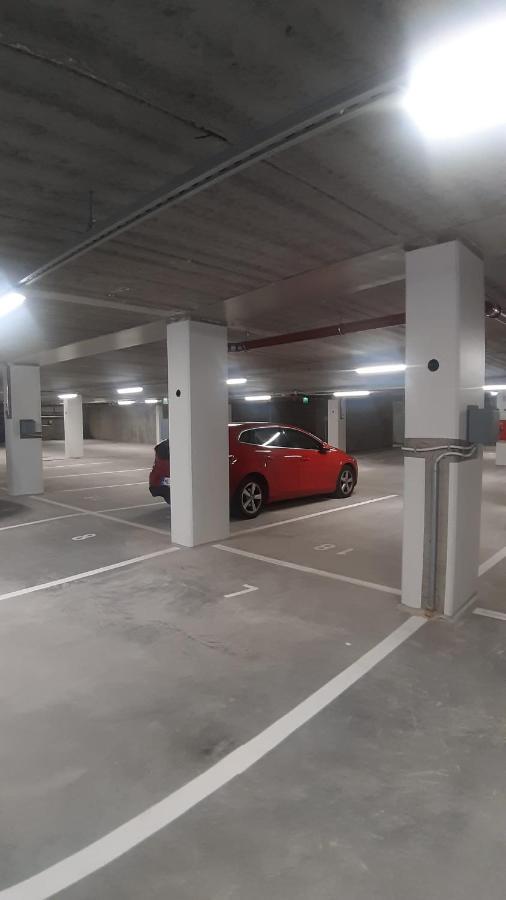 Uusi Upea Asunto Jaervinaekoealalla Ja Autohallilla Tampere Dış mekan fotoğraf